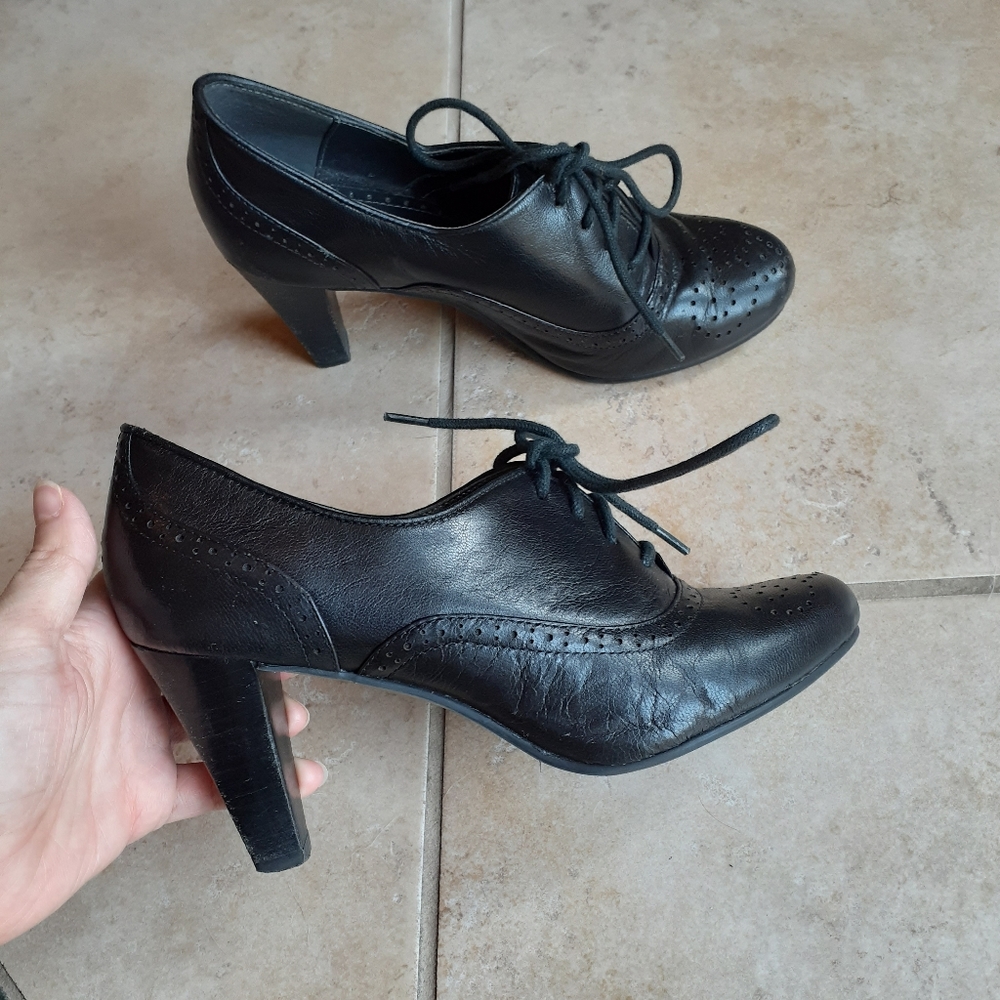 Mary Jane Classic Booties - Picture 6 of 6